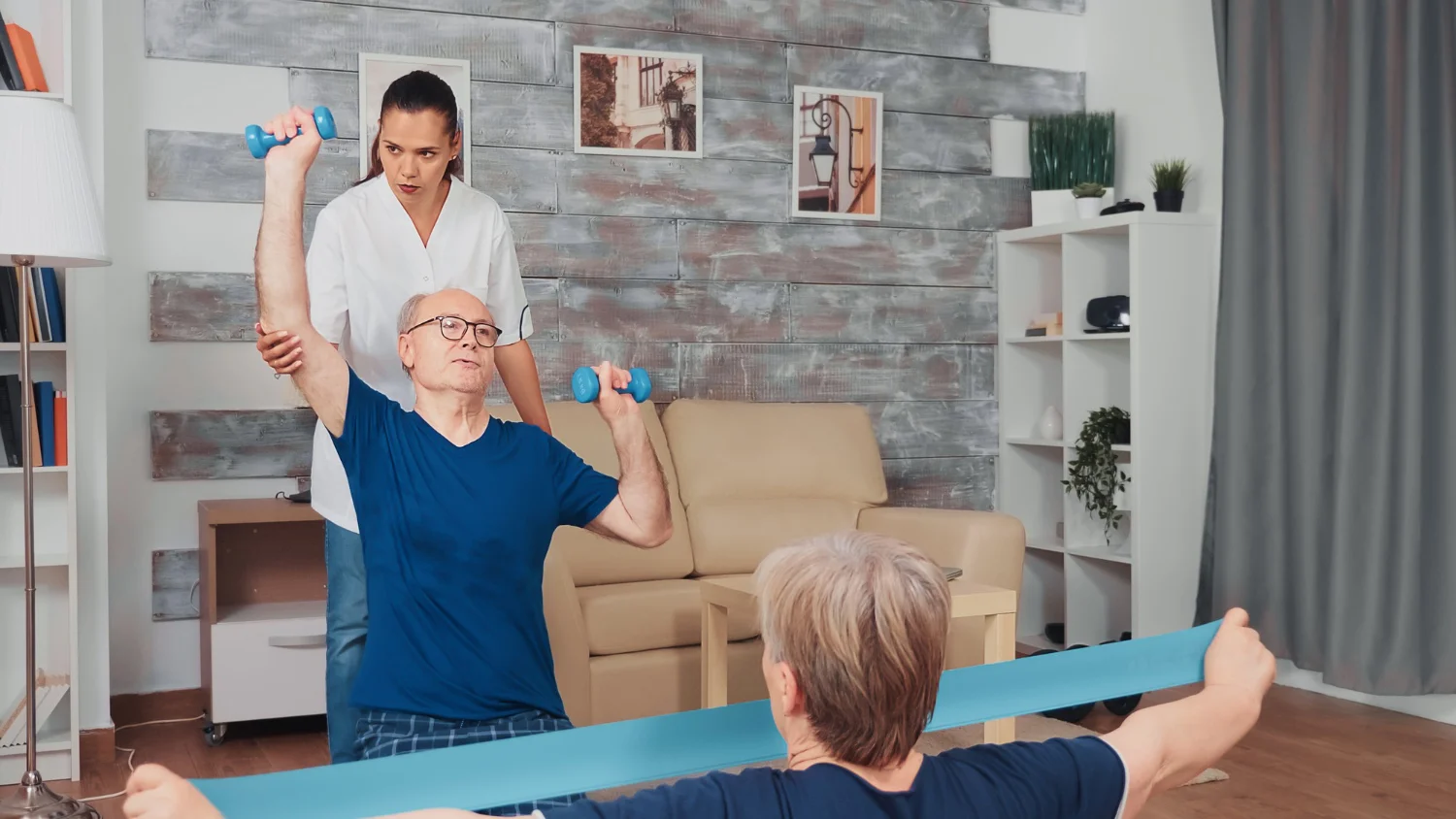 Physical therapist providing in-home therapy to a patient in Tennessee