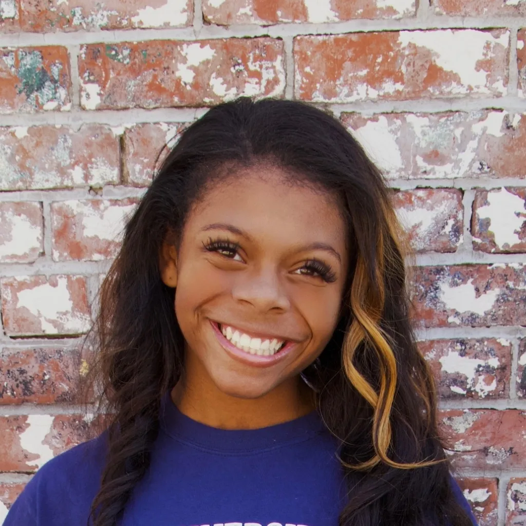 Kinsley Campbell - Featured